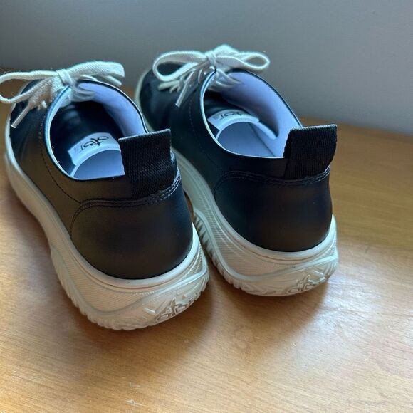 OTBT Pangea Sneakers   - Picture 7 of 11